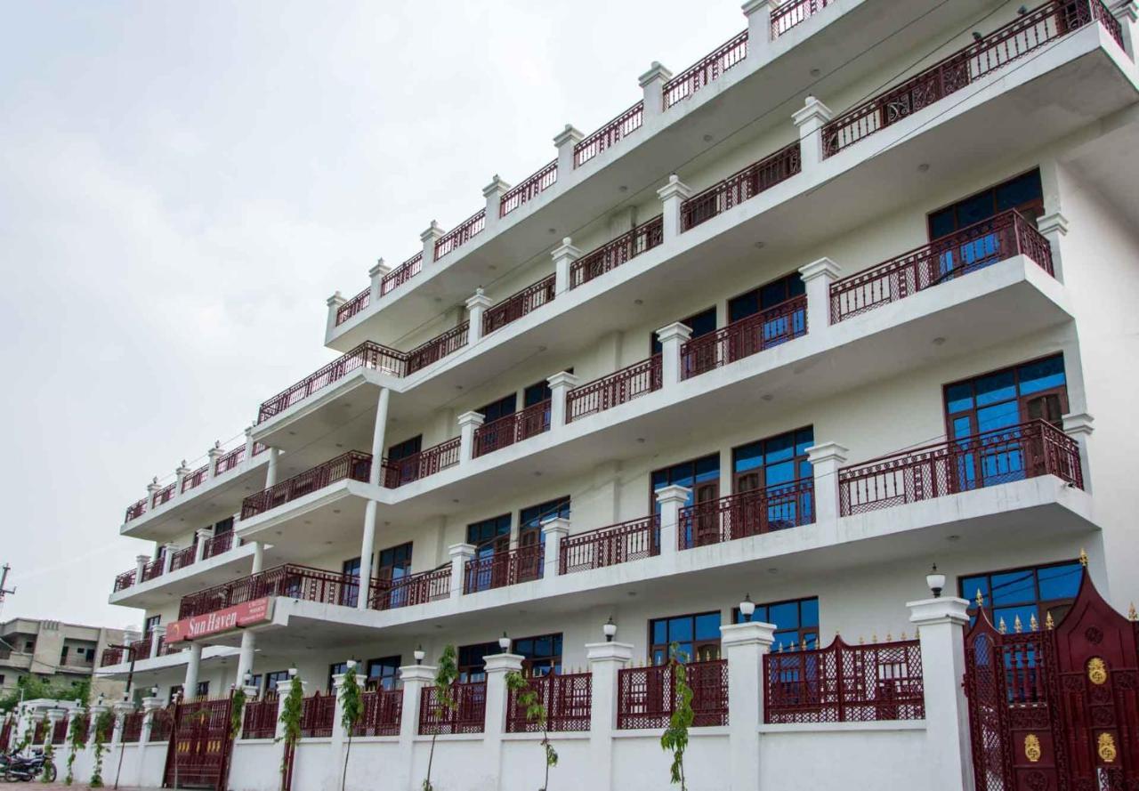 Hotel Sun Haven Greater Noida Dış mekan fotoğraf