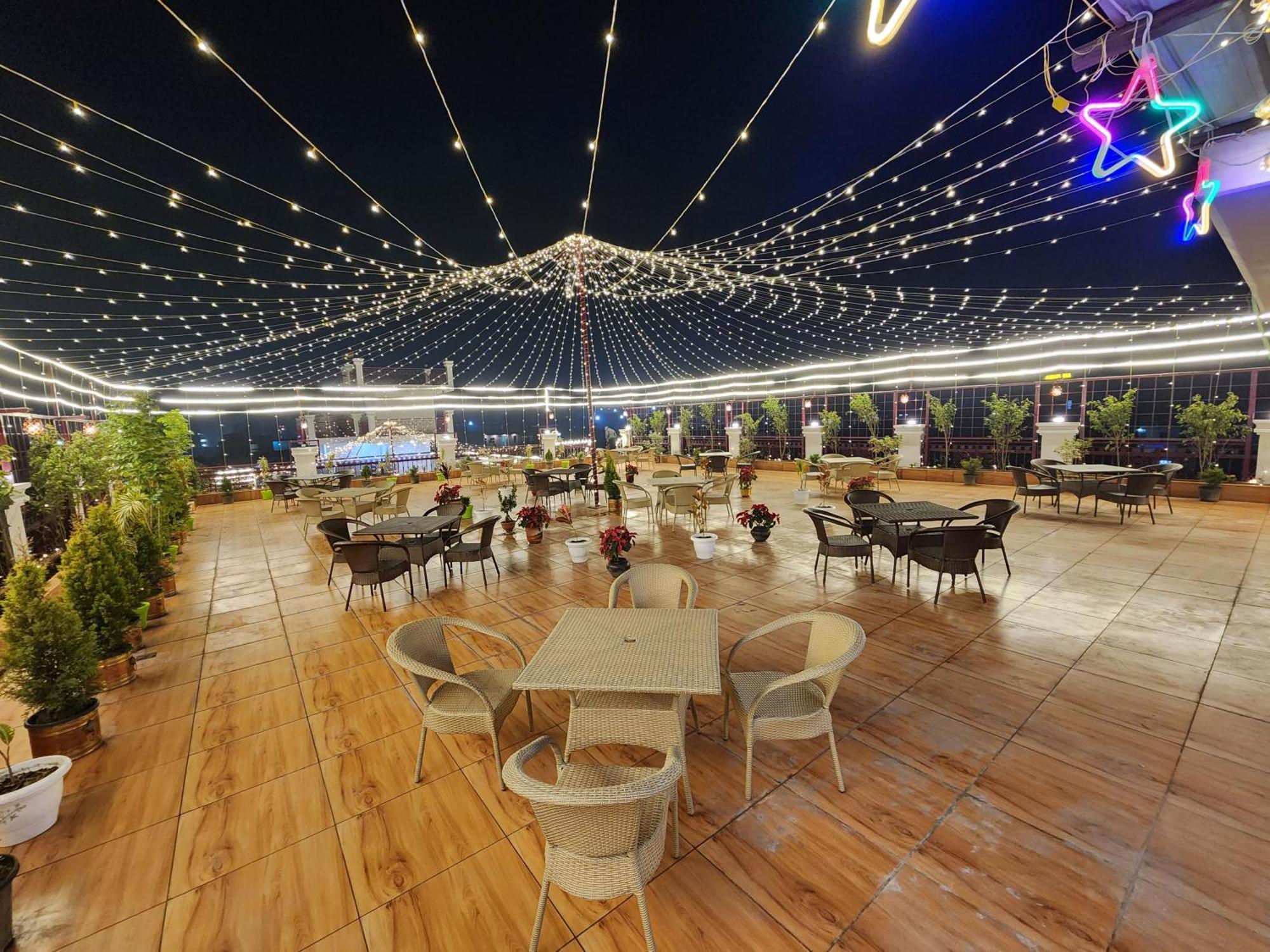 Hotel Sun Haven Greater Noida Dış mekan fotoğraf