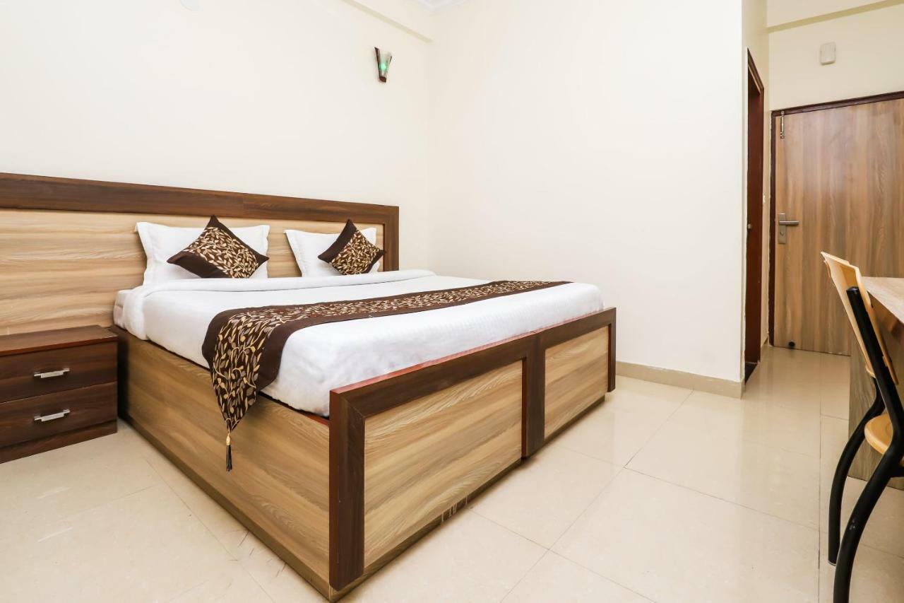 Hotel Sun Haven Greater Noida Oda fotoğraf